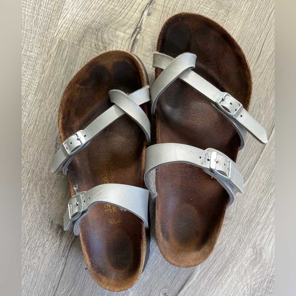 Birkenstock Mayari sandals size 39/8, silver